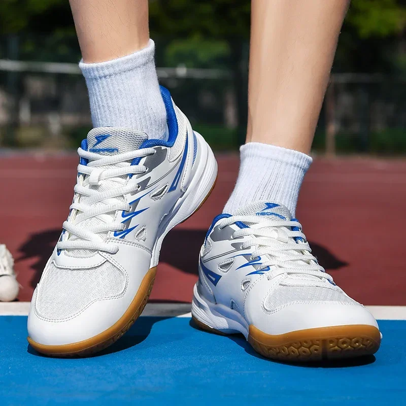 Sepatu voli profesional pria w - Table Tennis Shoes Asics ulasan dan harga