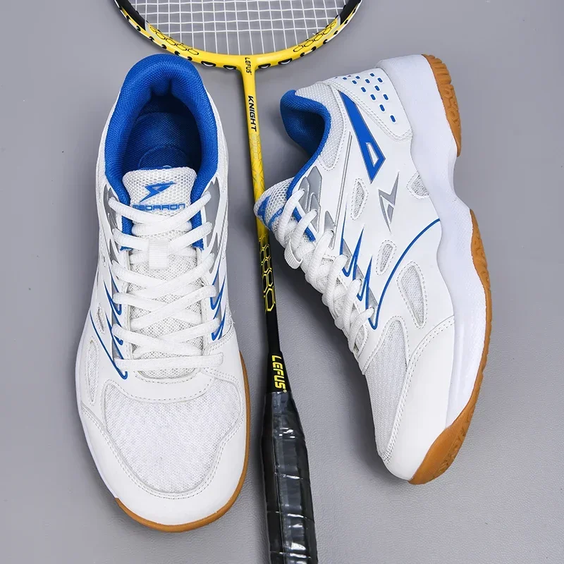 Sepatu voli profesional pria w - Table Tennis Shoes Asics ulasan dan harga